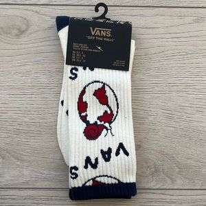 Vans Snail world socks!! 🐌